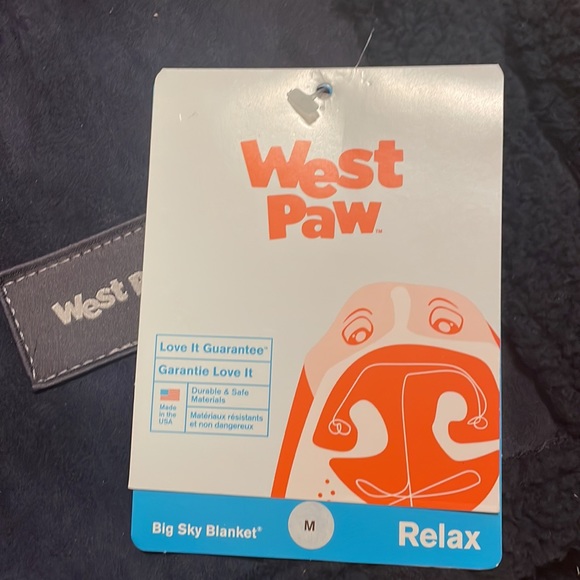 NWT West Paw Big Sky Blanket in Navy, Medium - Picture 3 of 7